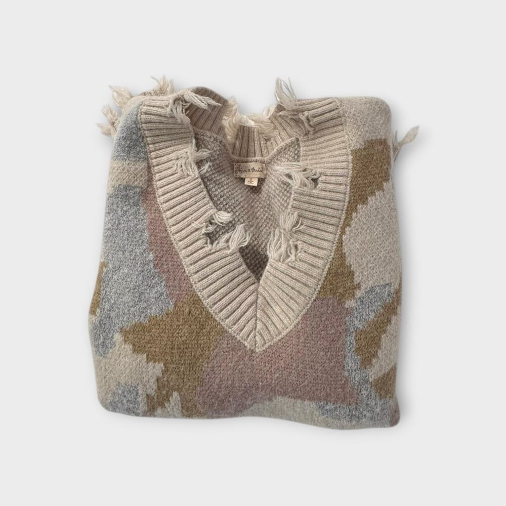 Hem & Thread Womens Small Camouflage Print V Neck Sweater Distressed Edge - Picture 8 of 9